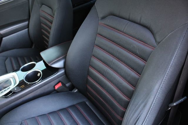 Used 2014 Ford Fusion SE w/ Equipment Group 201A image 4