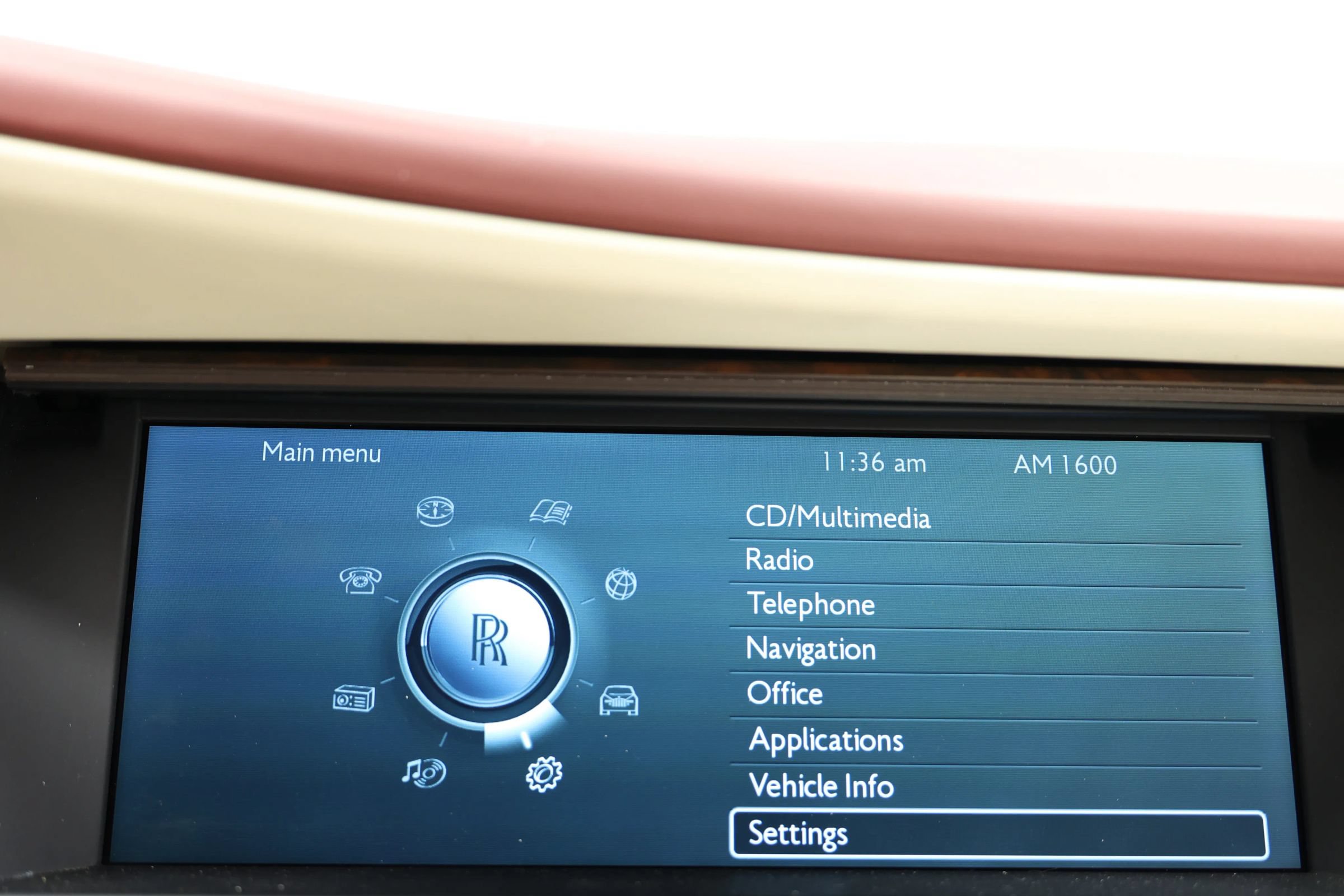 Used 2013 Rolls-Royce Ghost RWD image 35