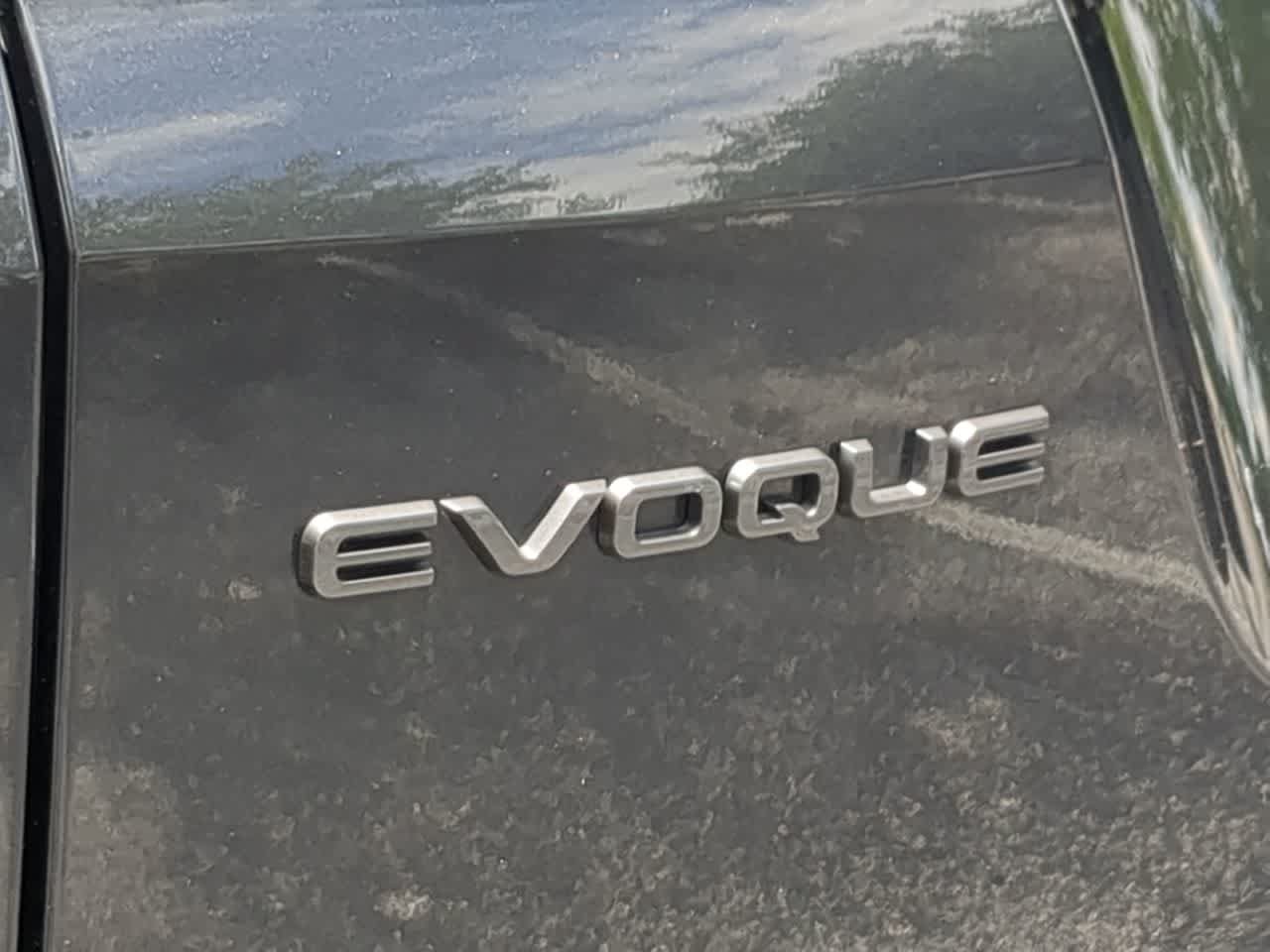 Certified 2023 Land Rover Range Rover Evoque R-Dynamic SE AWD/4WD image 13