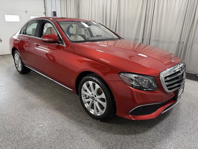 Used 2018 Mercedes-Benz E 400 4MATIC Sedan w/ Premium 3 Package (Q03) image 3