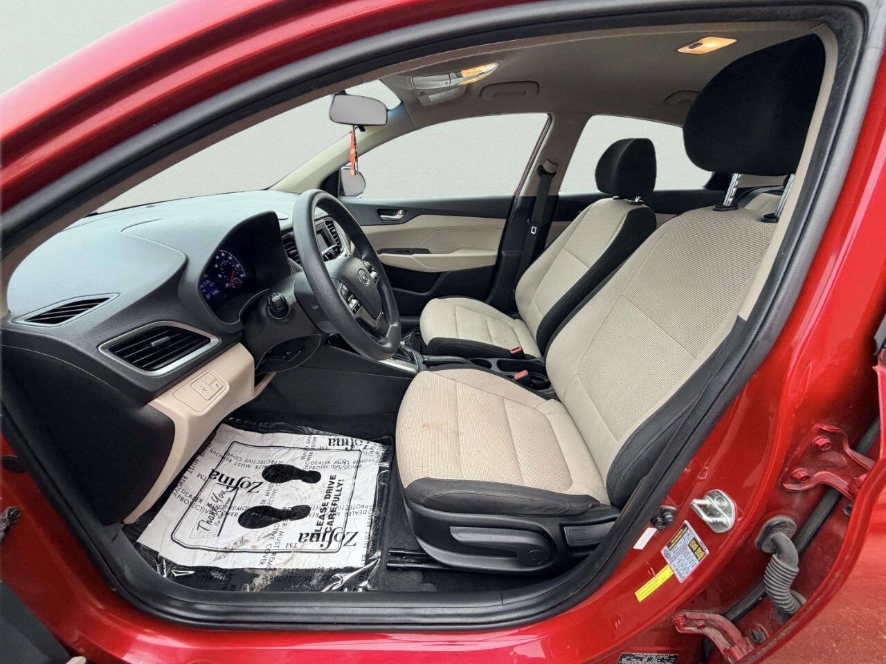 Used 2018 Hyundai Accent SE FWD image 16
