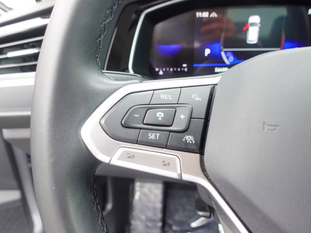 Used 2024 Volkswagen Jetta SE w/ Panoramic Sunroof Package image 13