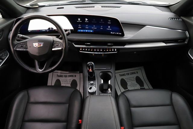 Used 2025 Cadillac XT4 Premium Luxury image 22
