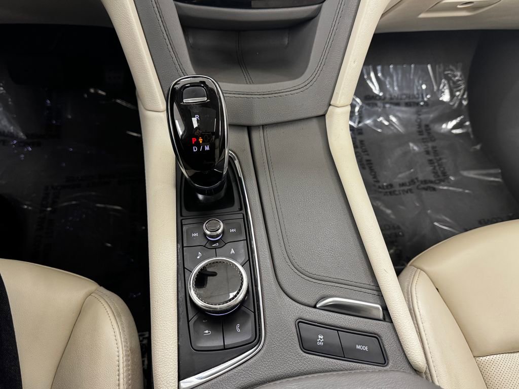 Used 2024 Cadillac XT6 Premium Luxury image 30