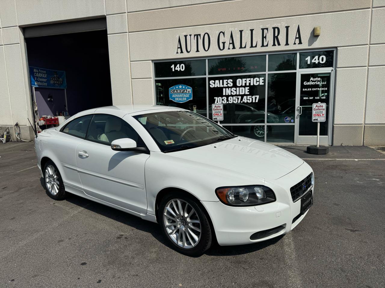 Used 2009 Volvo C70 T5 FWD image 7