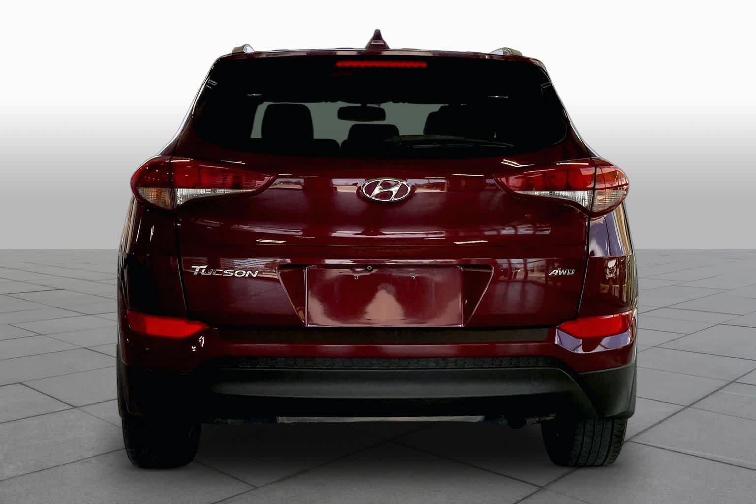 Used 2017 Hyundai Tucson SE Plus AWD/4WD image 5