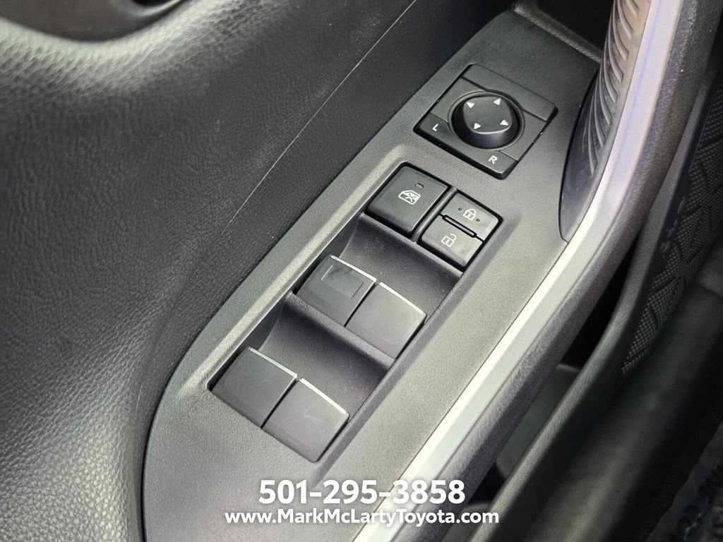 Used 2019 Toyota RAV4 XSE AWD/4WD image 23