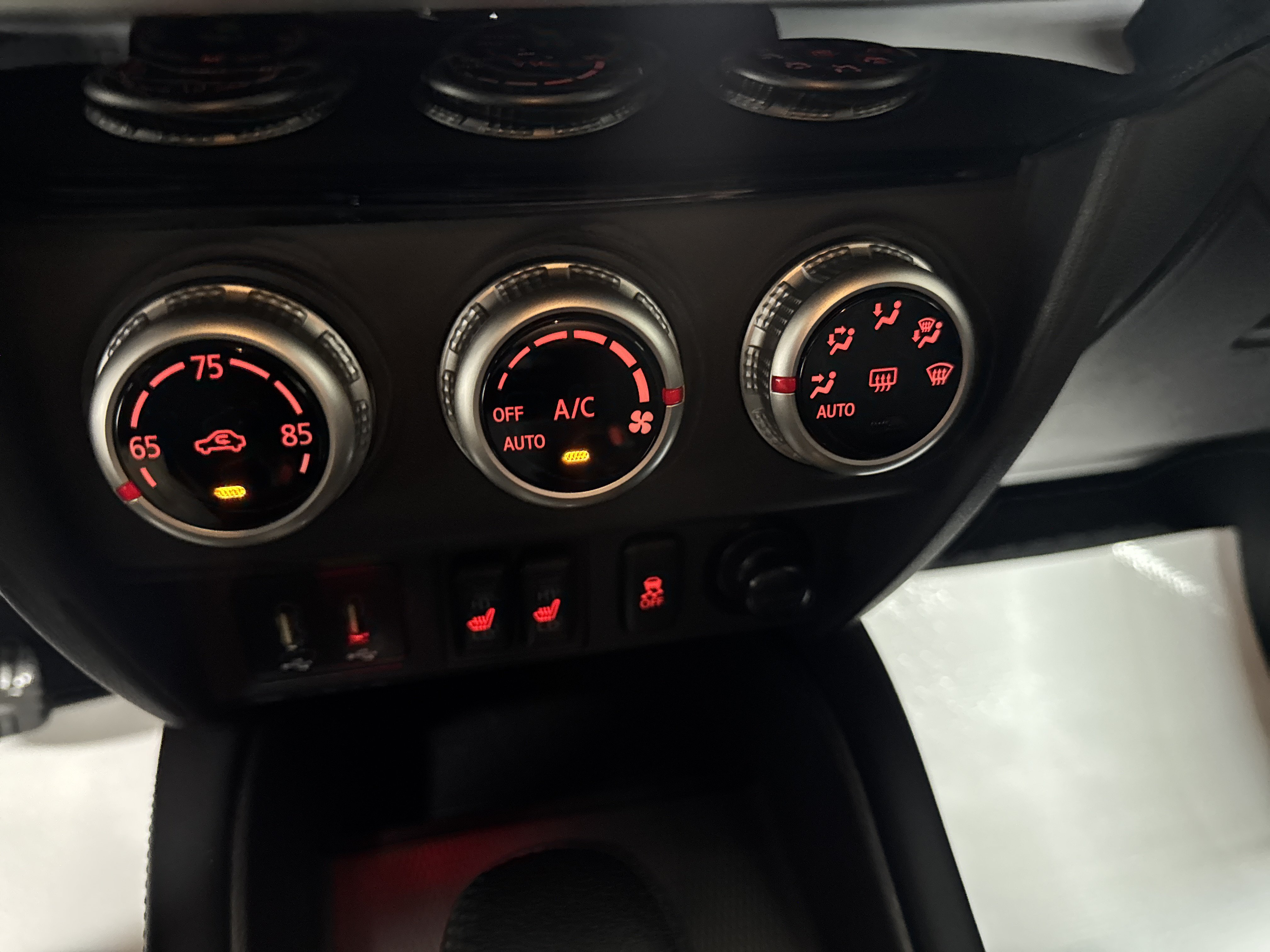 Used 2020 Mitsubishi Outlander Sport SE AWD/4WD image 22
