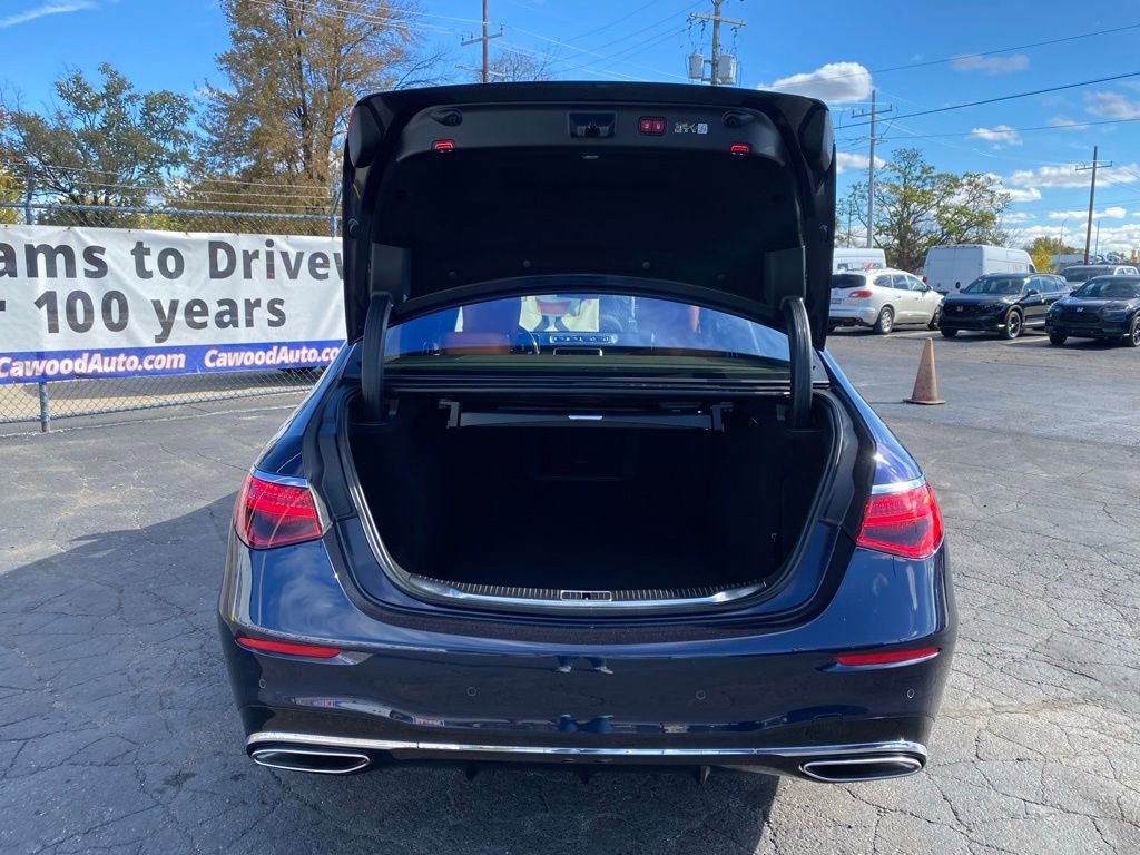 Used 2022 Mercedes-Benz S 580 4MATIC Sedan image 4