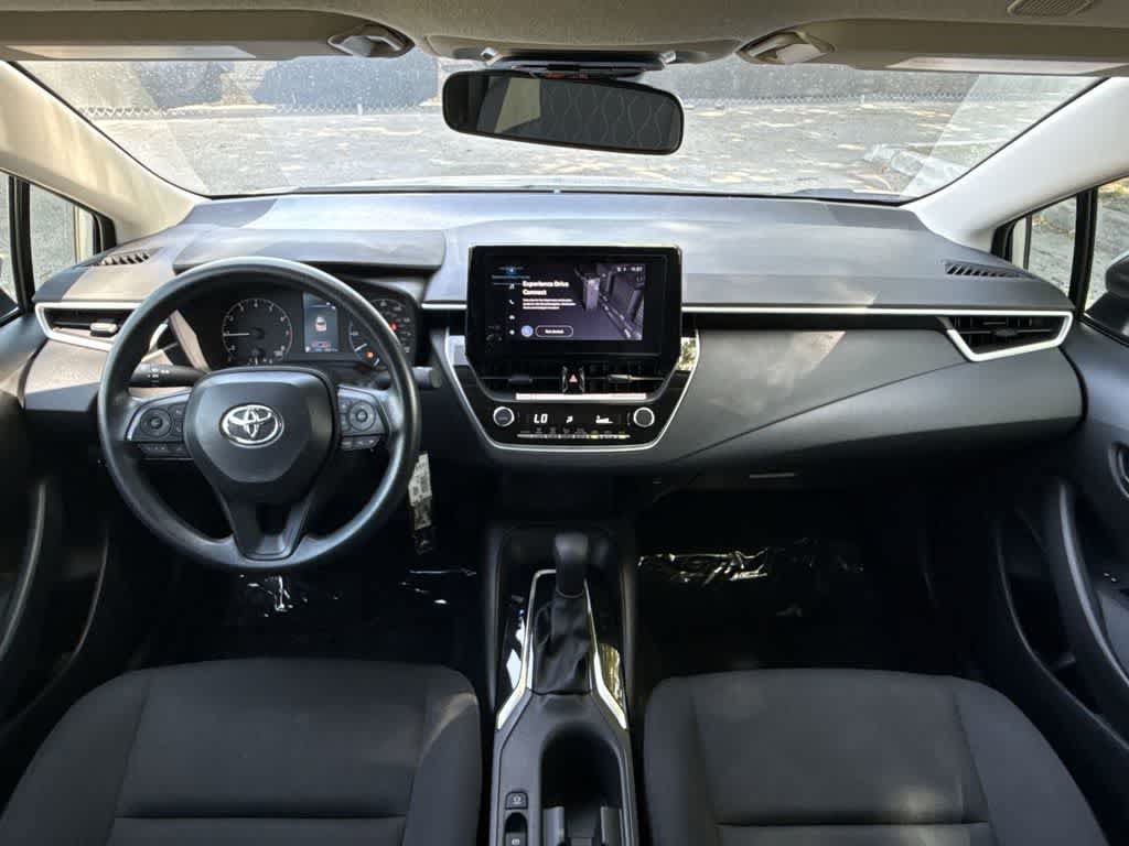 Used 2025 Toyota Corolla LE FWD image 24