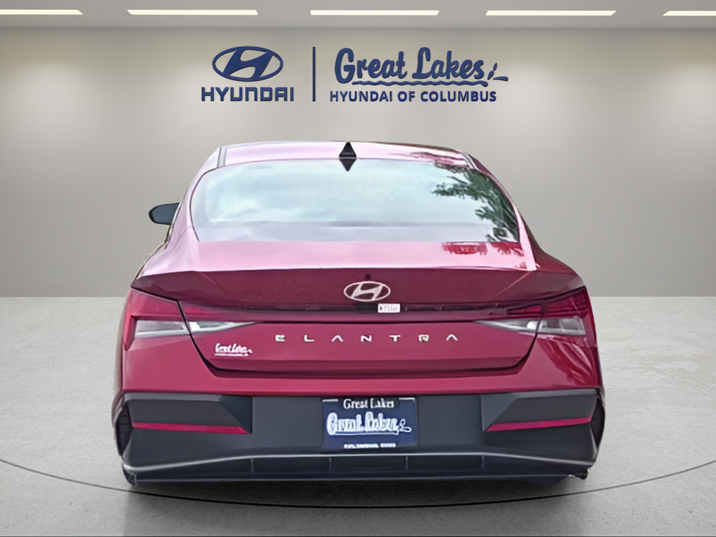 Certified 2024 Hyundai Elantra SEL w/ Convenience Package FWD image 4
