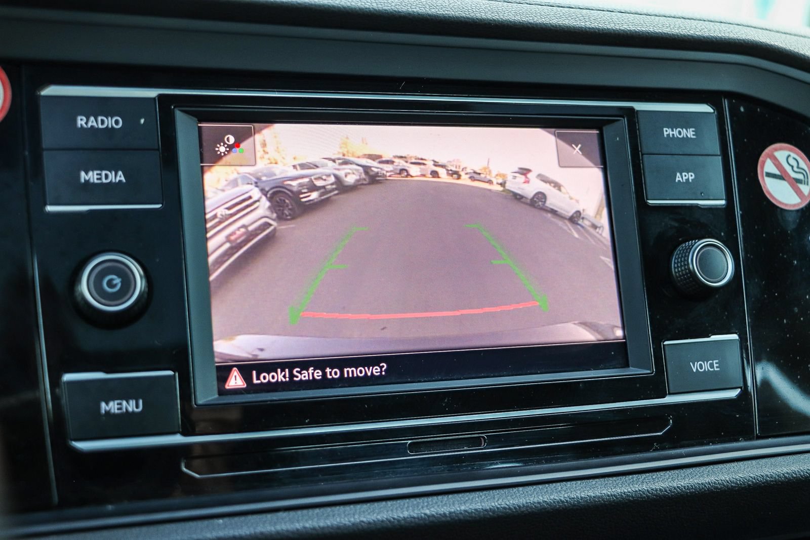 Used 2024 Volkswagen Jetta SE FWD image 26