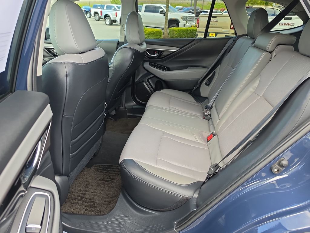 Used 2023 Subaru Outback Limited AWD/4WD image 29