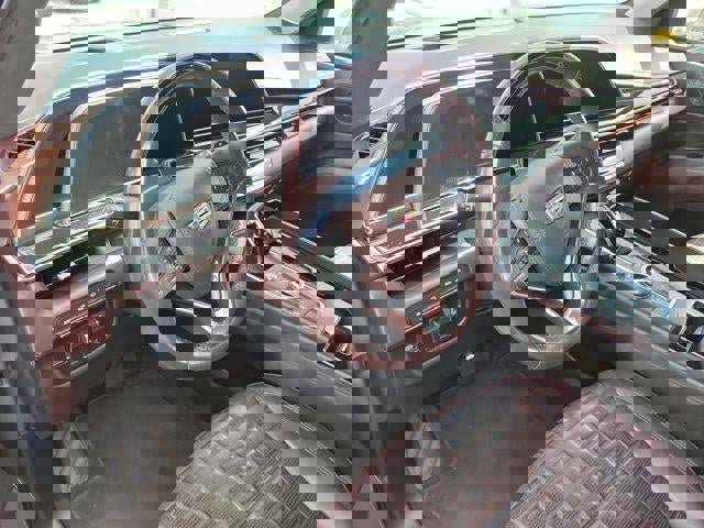 Used 2022 Cadillac Escalade Premium Luxury Platinum image 7