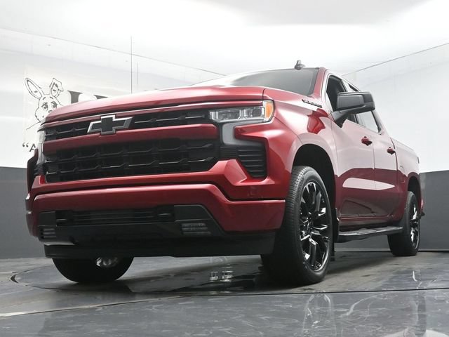 Used 2024 Chevrolet Silverado 1500 RST w/ Convenience Package II AWD/4WD image 4