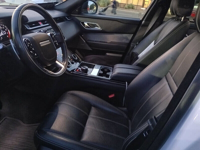 Used 2020 Land Rover Range Rover Velar R-Dynamic S image 3