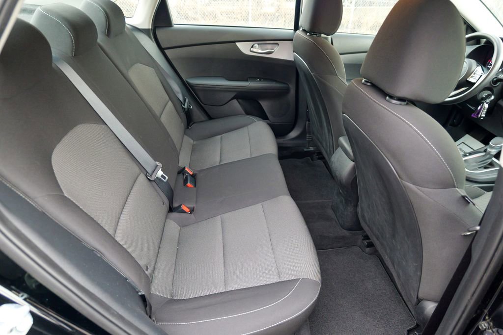 Used 2023 Kia Forte LXS image 28