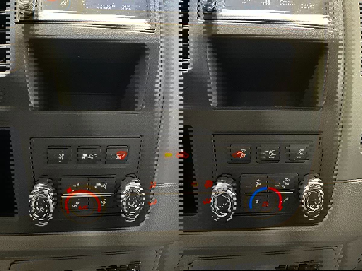 Used 2021 Nissan NV 2500 S image 27