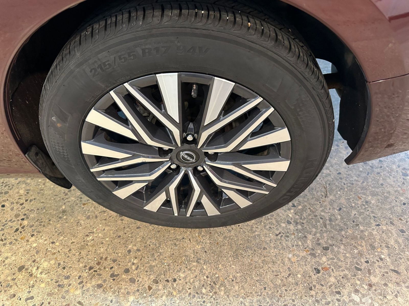 Used 2025 Nissan Altima 2.5 SV image 29