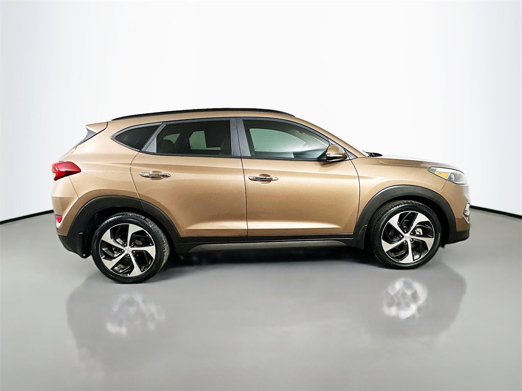 Used 2016 Hyundai Tucson Limited w/ Option Group 03 image 7