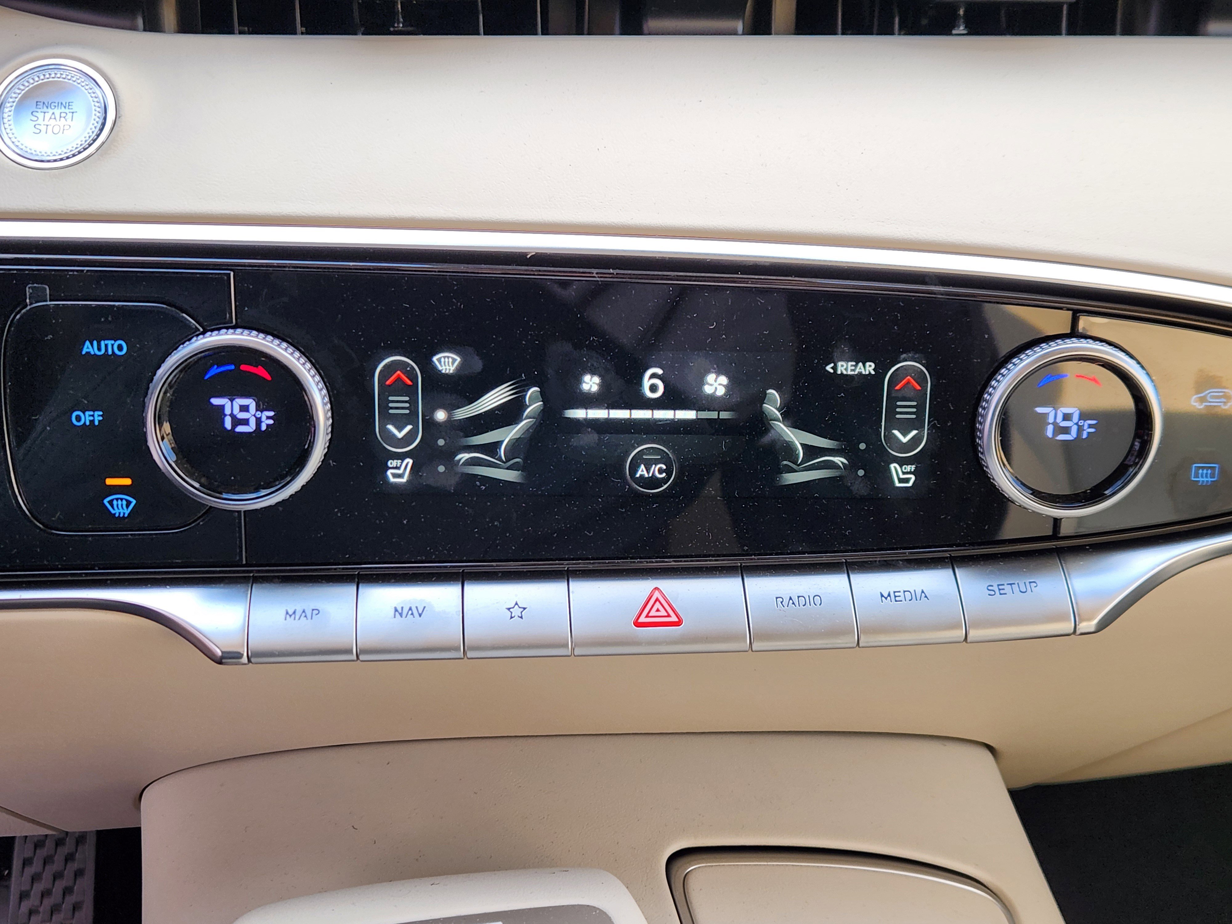 Used 2025 Genesis GV70 2.5T image 21