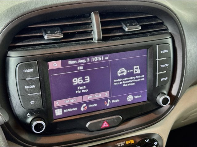 Certified 2023 Kia Soul LX FWD image 14