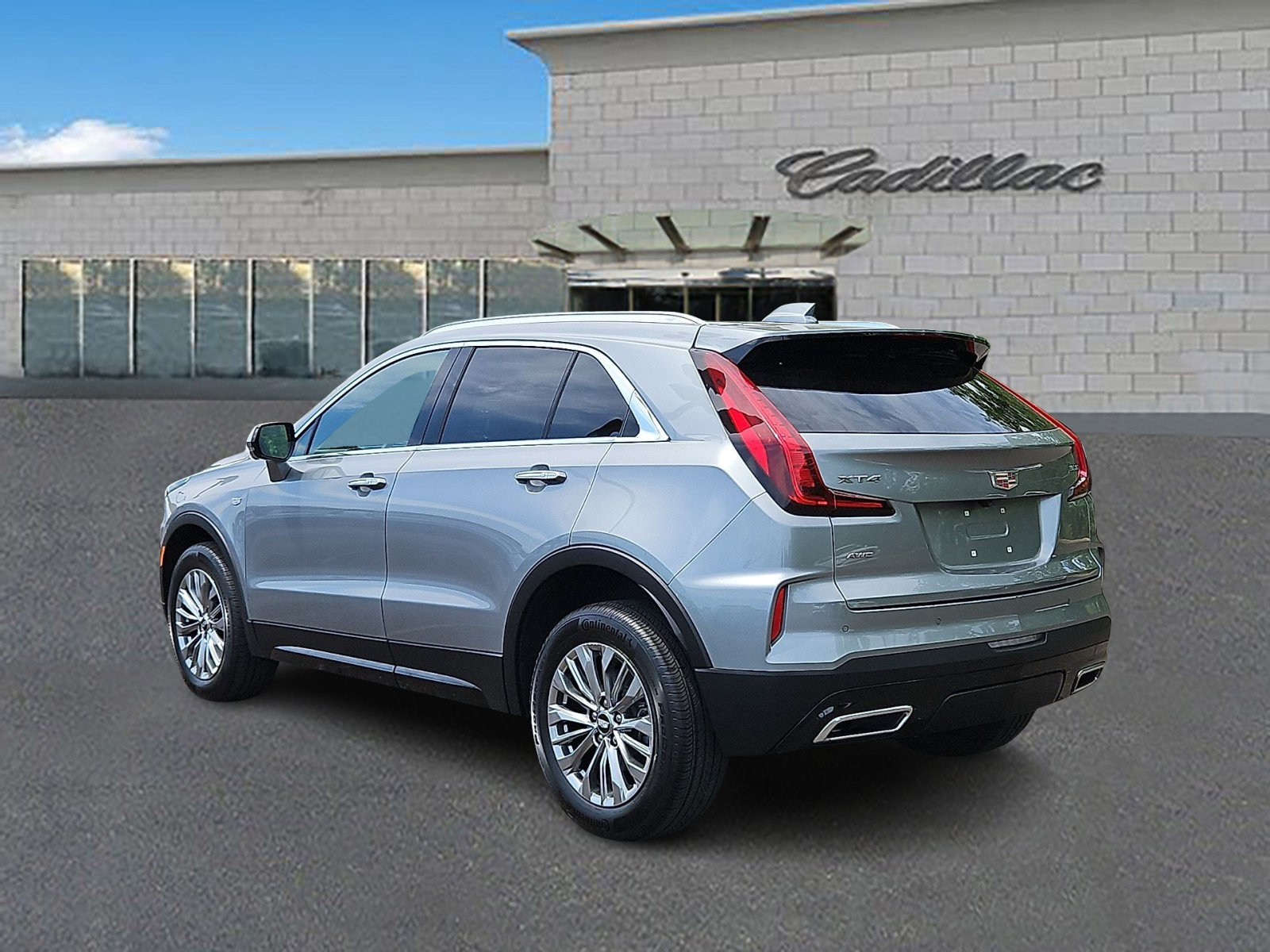 Certified 2025 Cadillac XT4 Premium Luxury AWD/4WD image 6