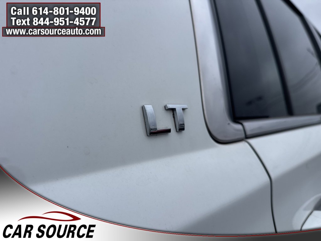 Used 2017 Chevrolet Suburban LT image 7