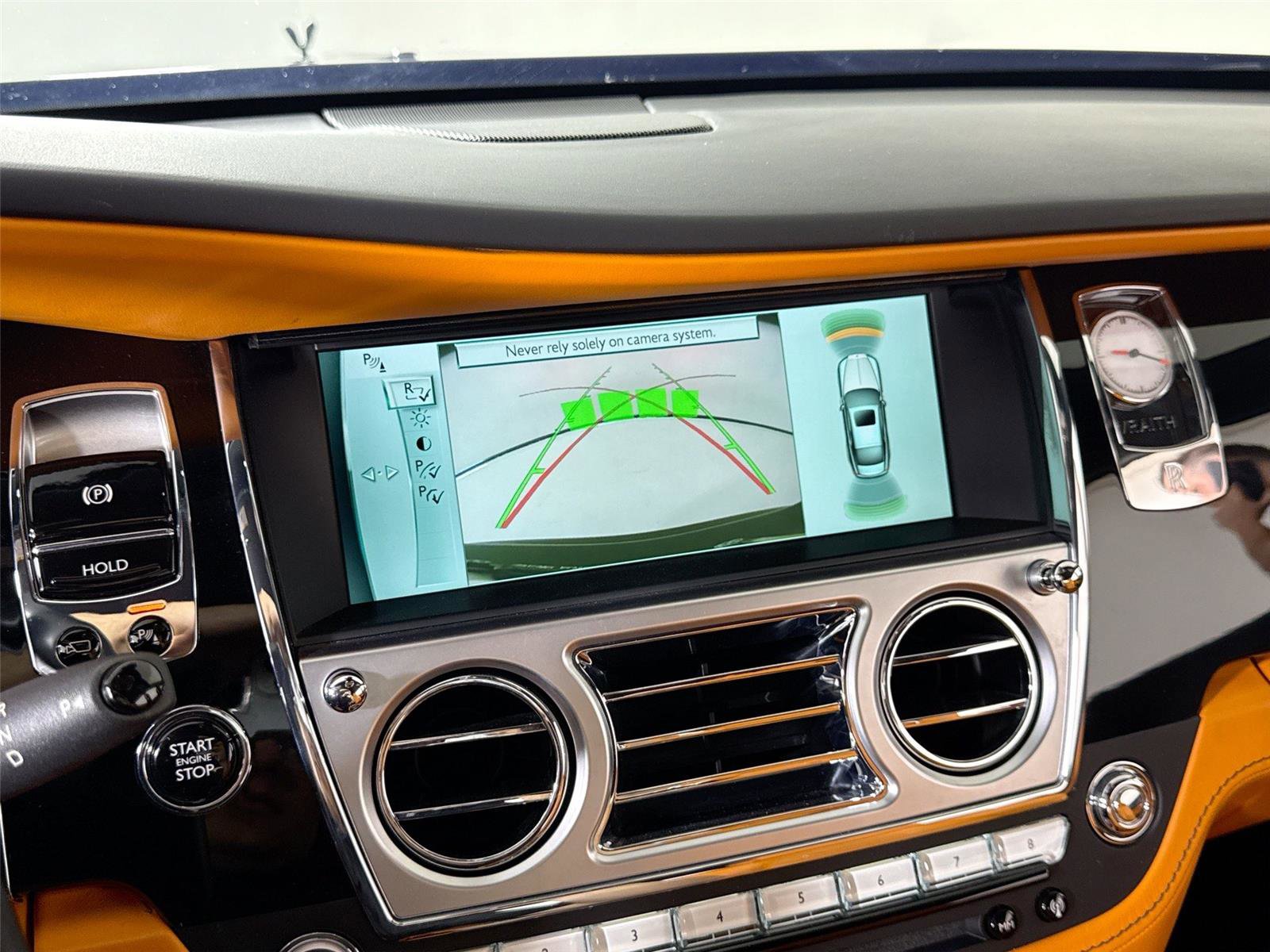 Used 2017 Rolls-Royce Wraith image 21