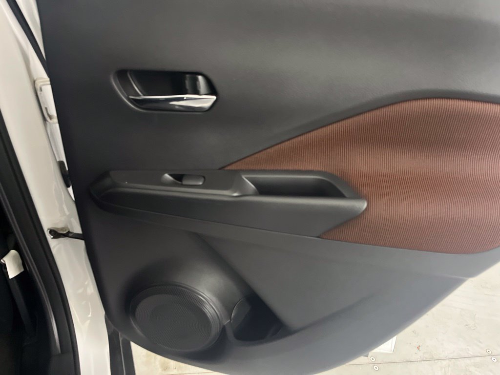 Used 2024 Nissan Kicks SR FWD image 53