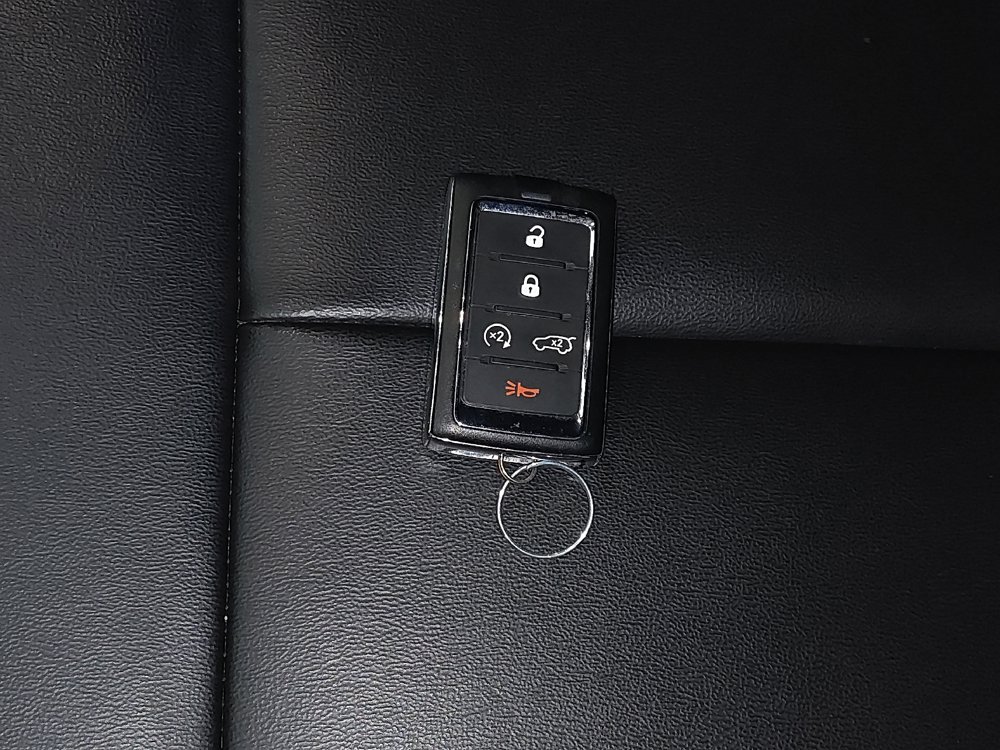 Used 2023 Jeep Grand Cherokee L Limited AWD/4WD image 32