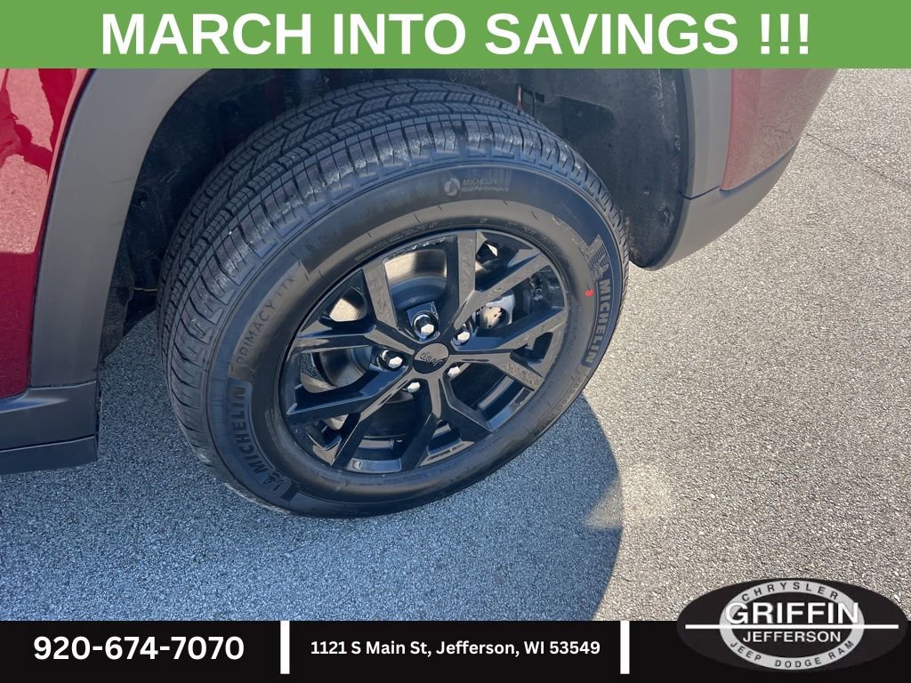 New 2026 Jeep Grand Cherokee Altitude image 11