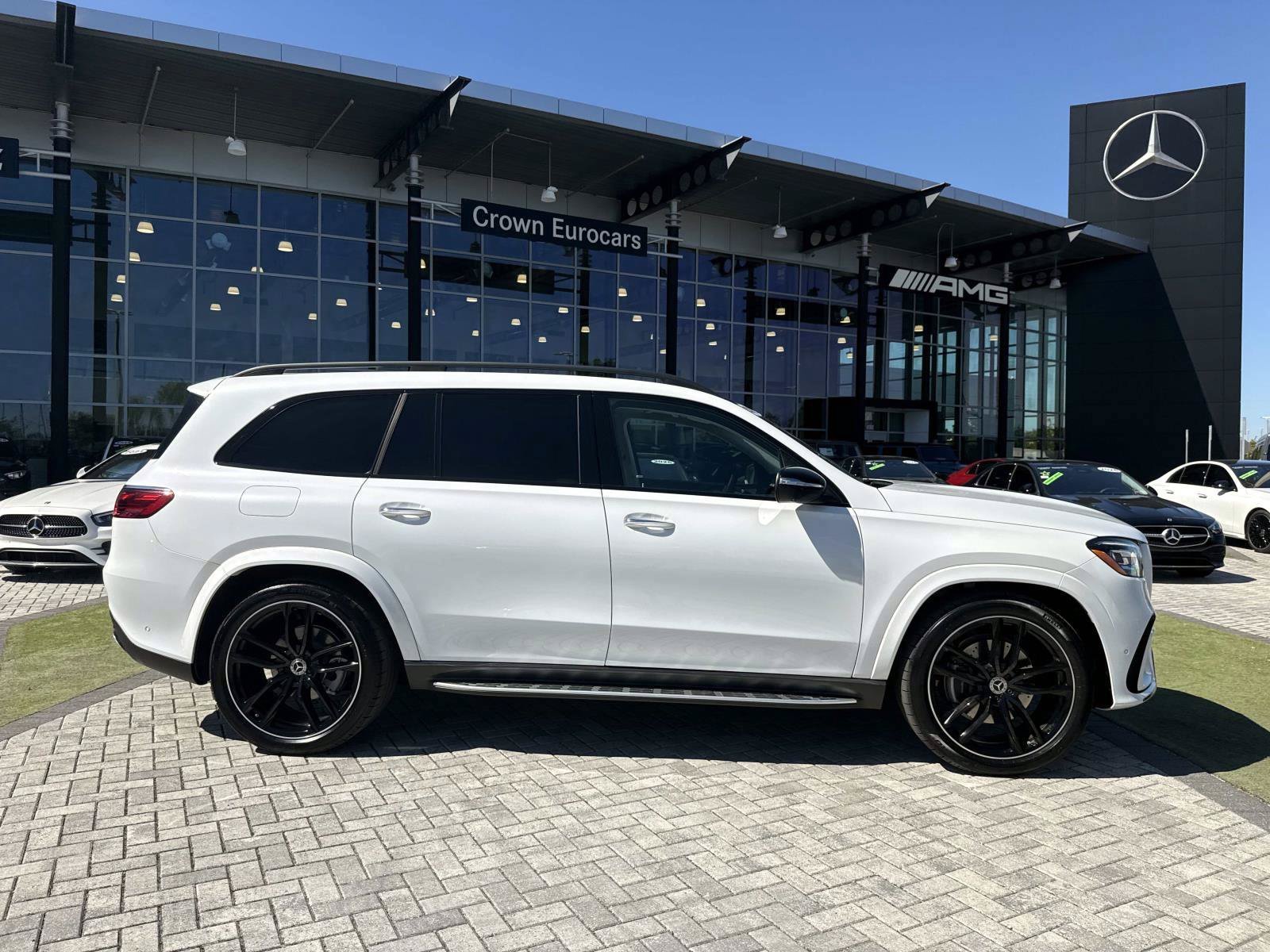 Used 2026 Mercedes-Benz GLS 580 4MATIC w/ Warmth & Comfort Package image 6