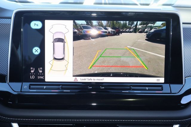 New 2026 Volkswagen Atlas Cross Sport SEL R-Line image 22