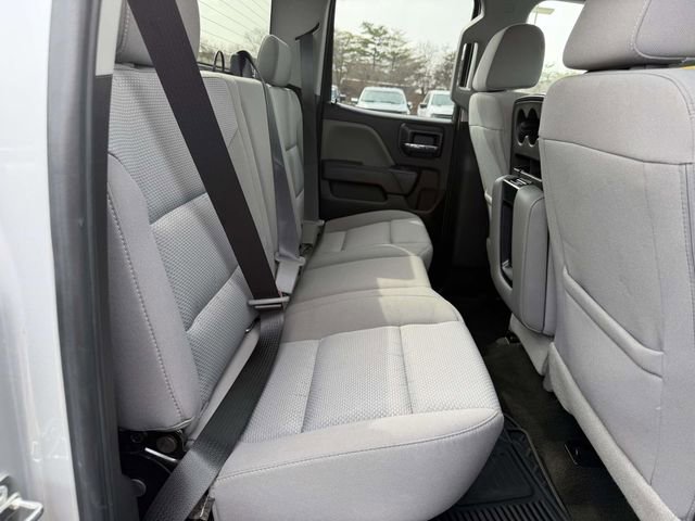 Used 2018 Chevrolet Silverado 1500 Custom w/ Custom Value Package image 7