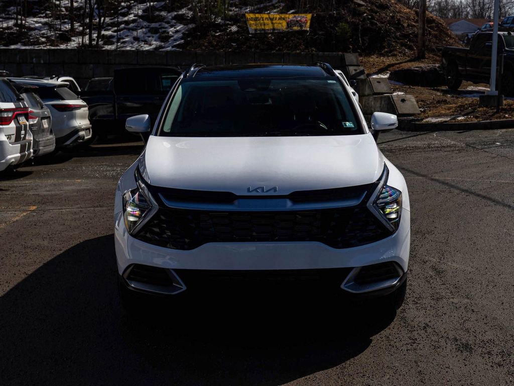 Used 2025 Kia Sportage EX w/ Premium Package image 2