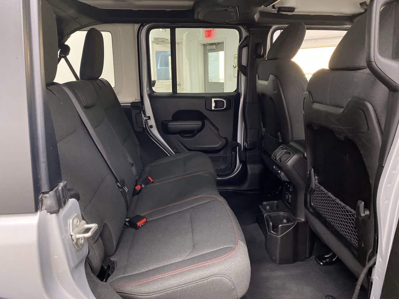 Used 2024 Jeep Wrangler Unlimited Rubicon AWD/4WD image 18
