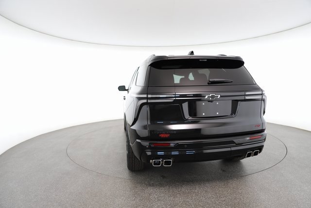 Used 2025 Chevrolet Traverse RS w/ LPO, Floor Liner Package image 13