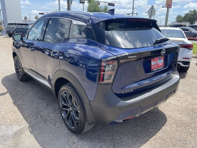 New 2025 Nissan Kicks SR image 5