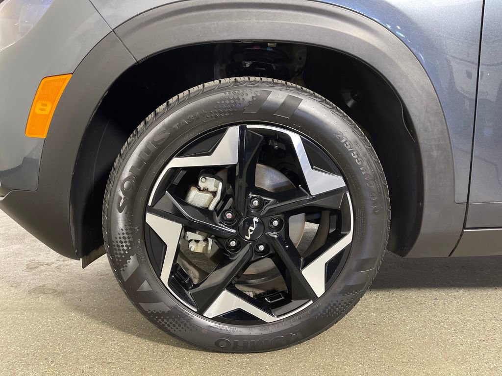 Used 2025 Kia Seltos S image 12