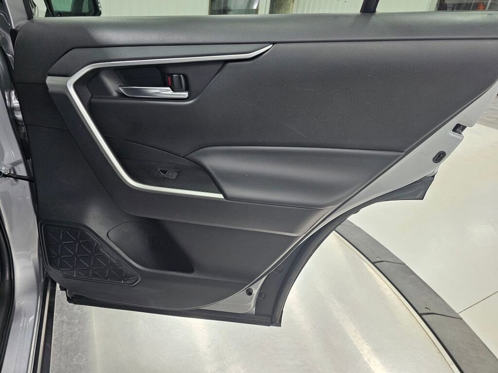 Used 2024 Toyota RAV4 XLE image 34