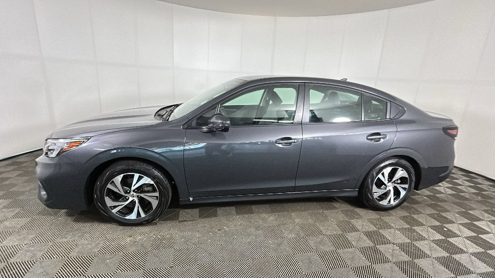 Used 2024 Subaru Legacy Premium AWD/4WD image 7