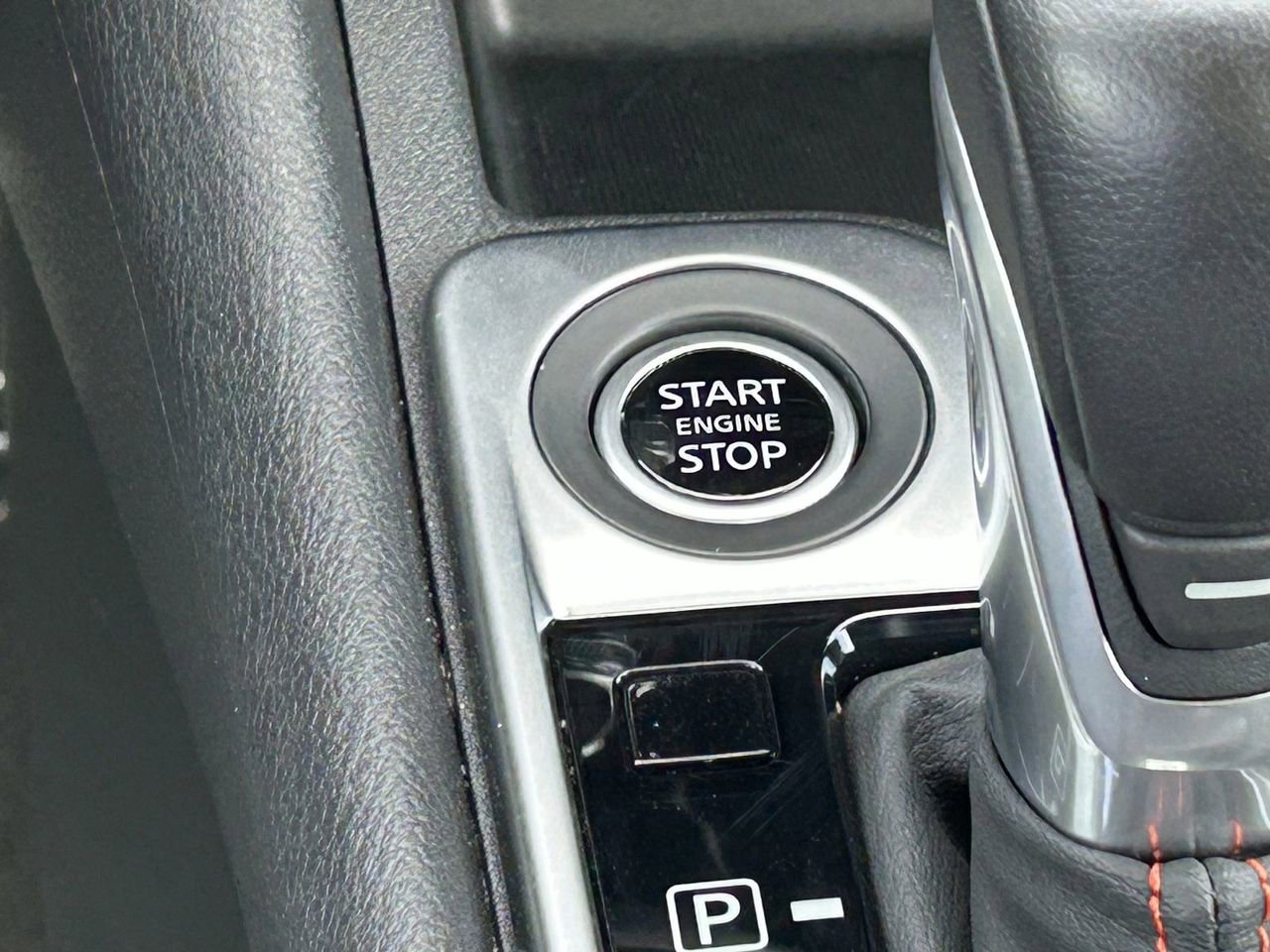 Certified 2025 Nissan Sentra SR image 23