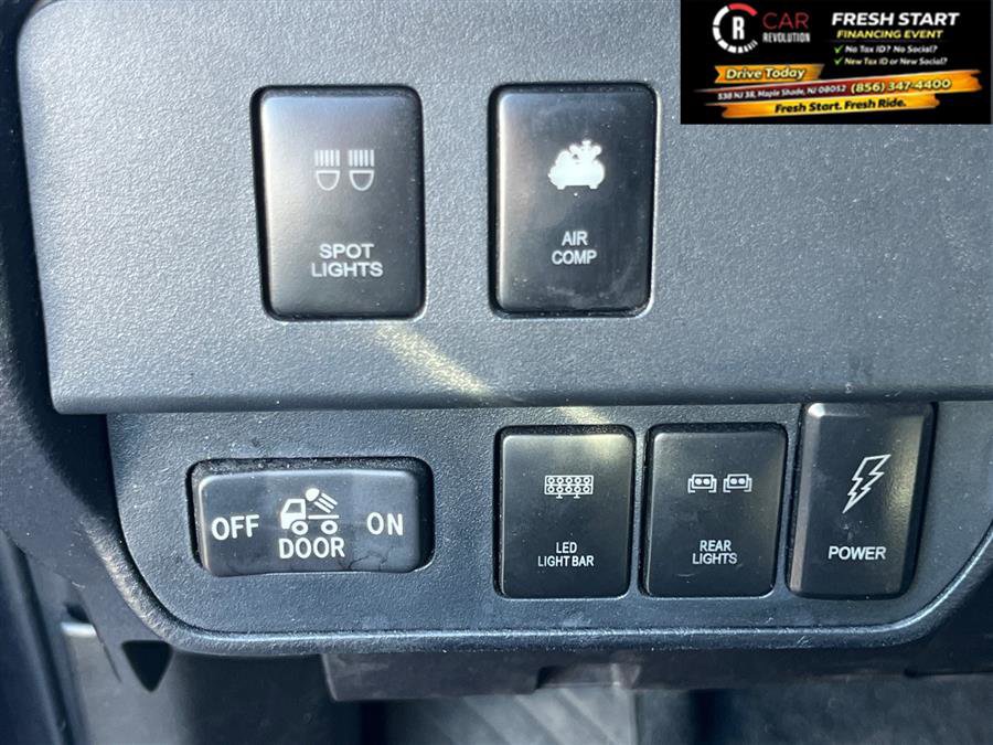 Used 2023 Toyota Tacoma SR5 image 24
