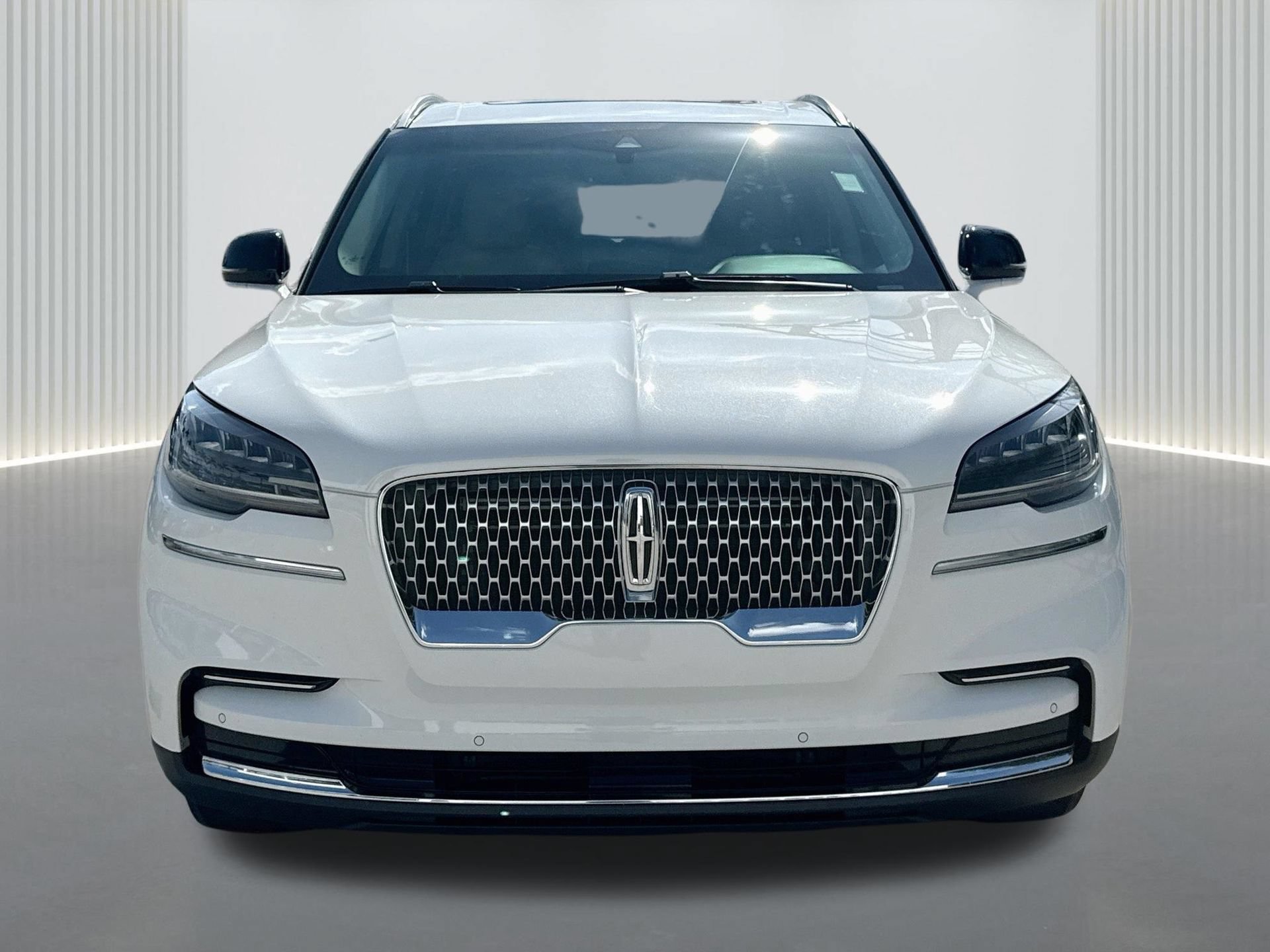Used 2023 Lincoln Aviator 2WD w/ Premium Package image 8