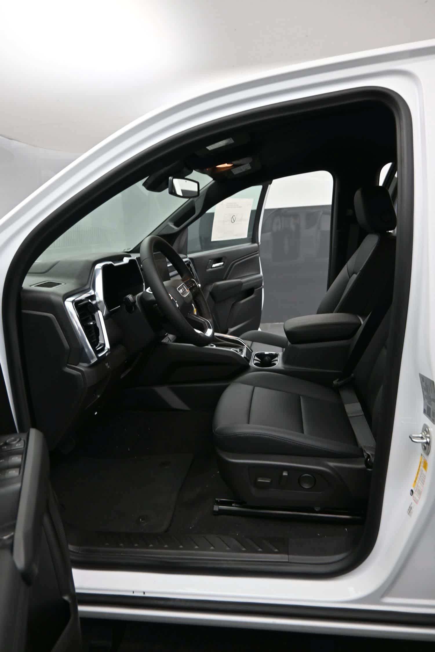 New 2026 GMC Canyon Elevation w/ Convenience Package AWD/4WD image 16