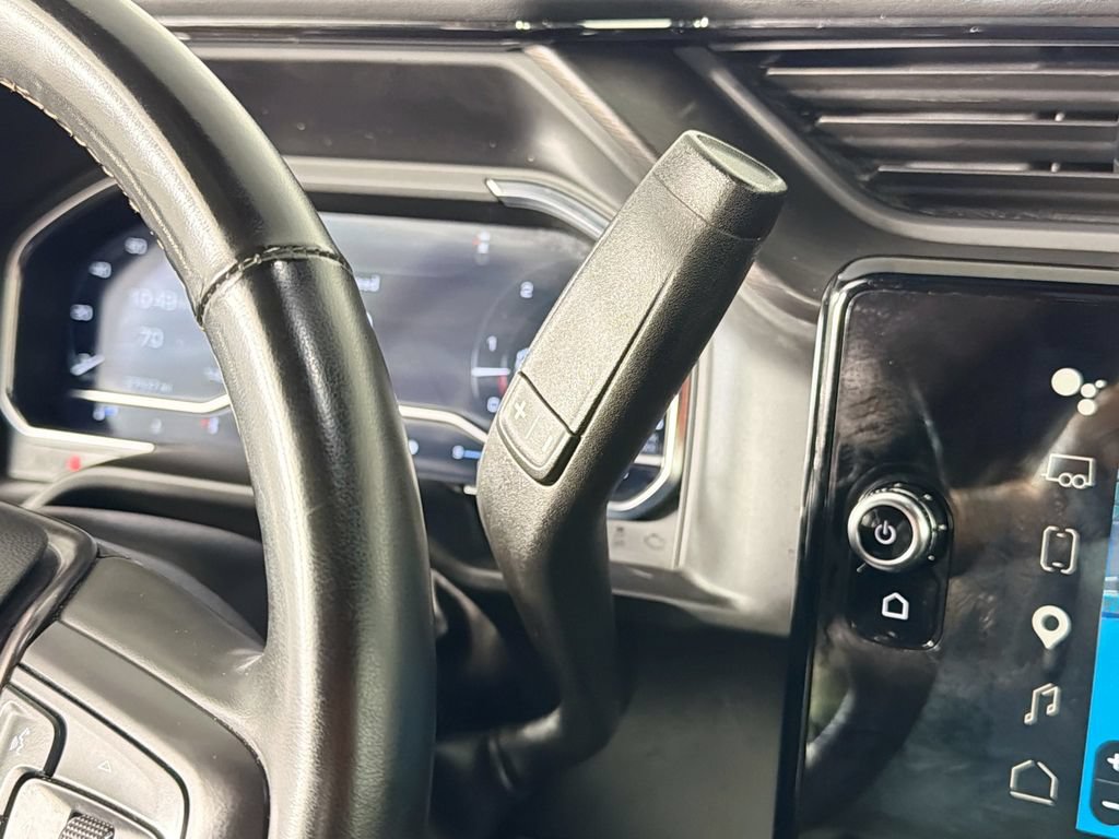 Used 2025 GMC Sierra 2500 AT4 AWD/4WD image 17