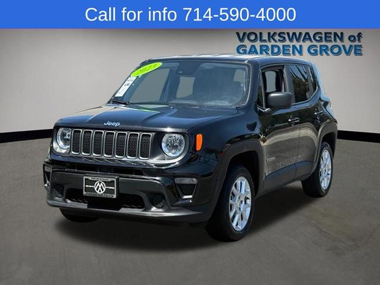 Used 2023 Jeep Renegade Latitude AWD/4WD image 4