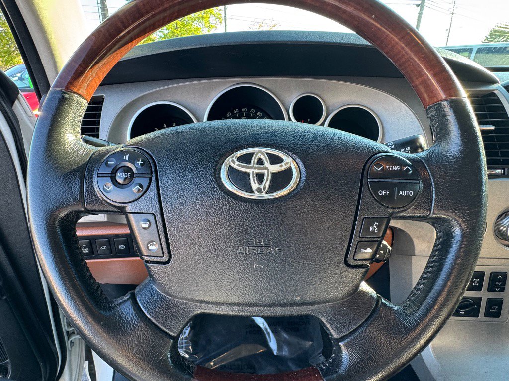 Used 2012 Toyota Sequoia Platinum AWD/4WD image 25