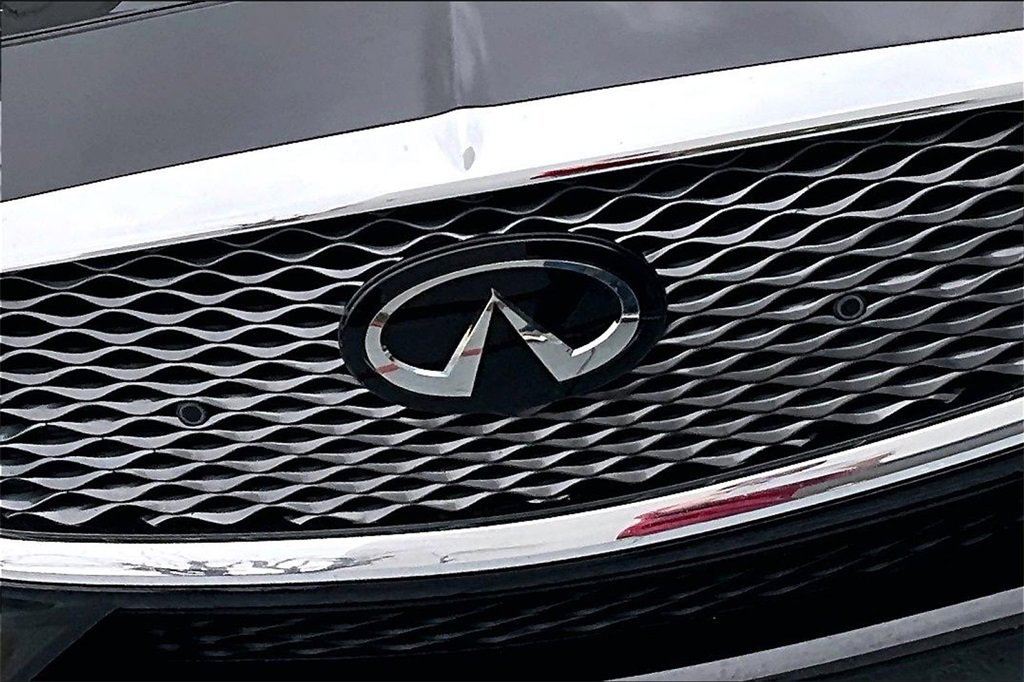 Used 2022 INFINITI Q60 3.0t Luxe w/ Essential Package image 28